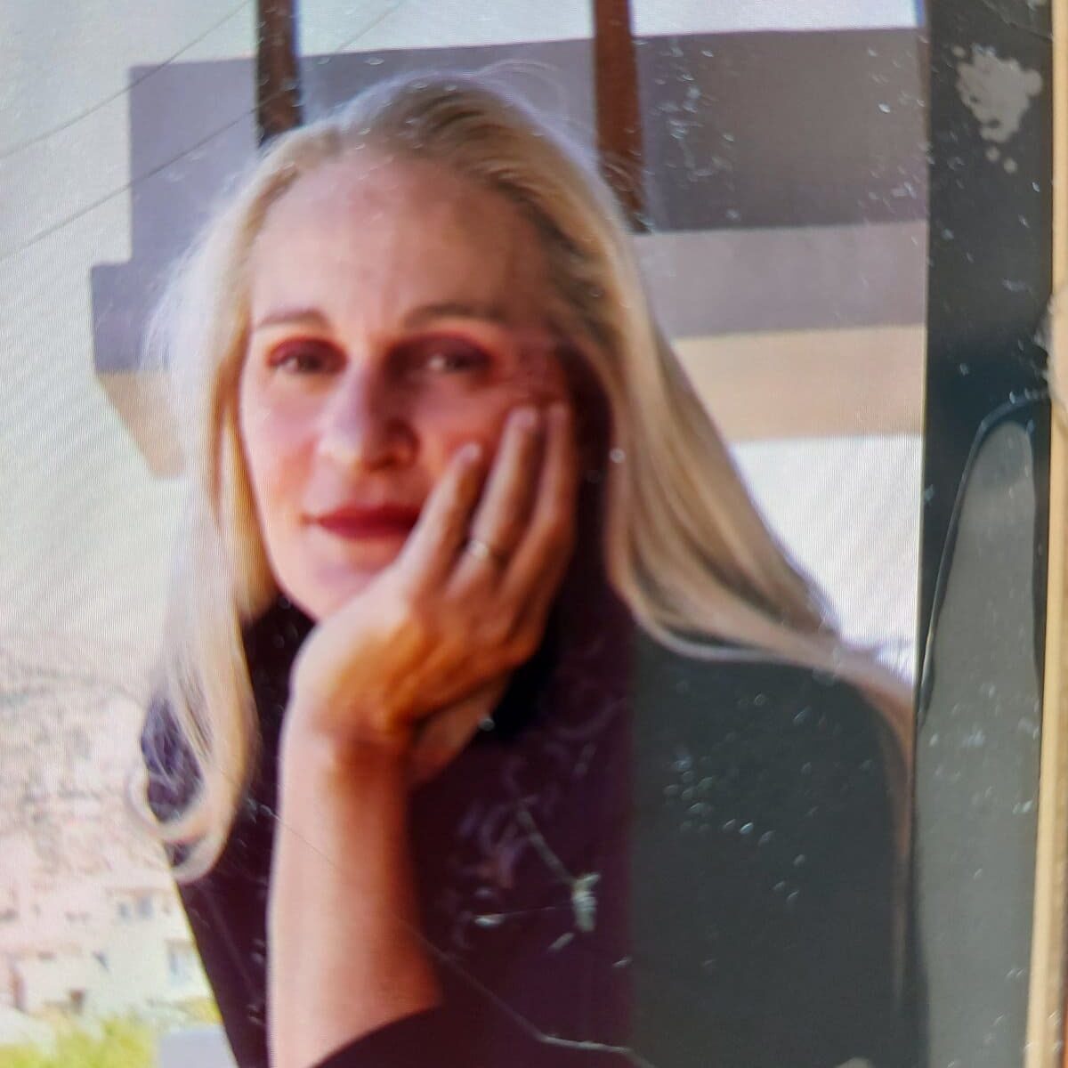 νατασα-κατσαρου-φωτο